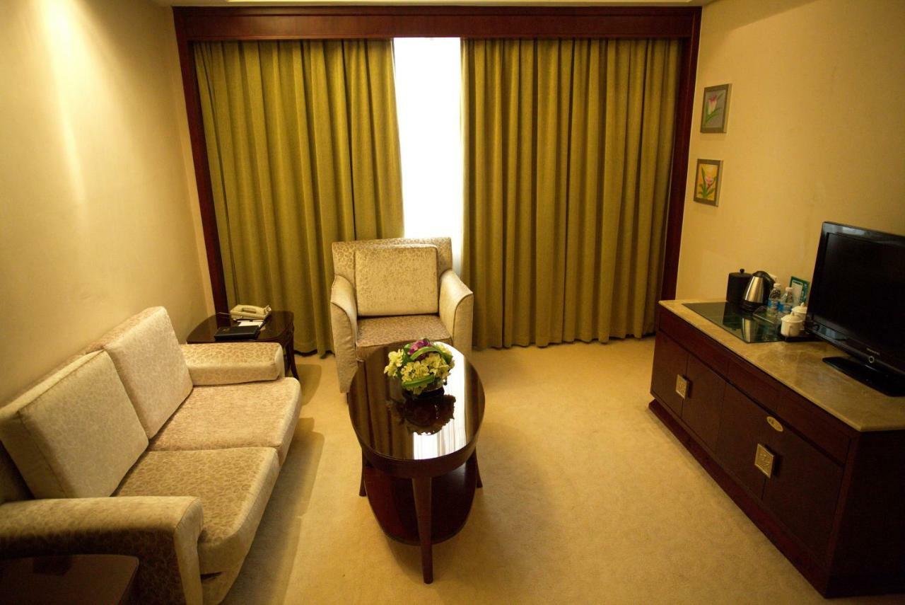 Harbour Metropolis Hotell Foshan Exteriör bild