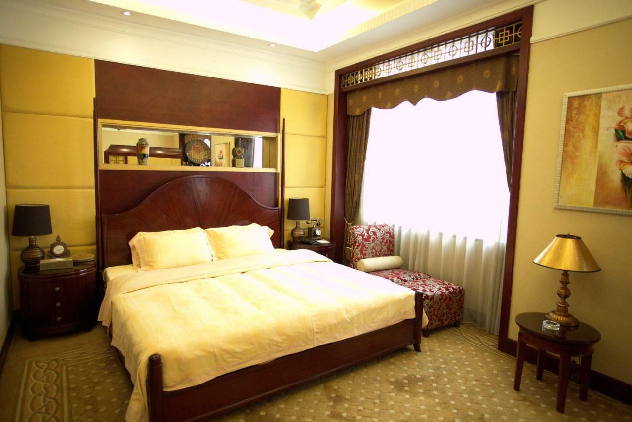 Harbour Metropolis Hotell Foshan Exteriör bild