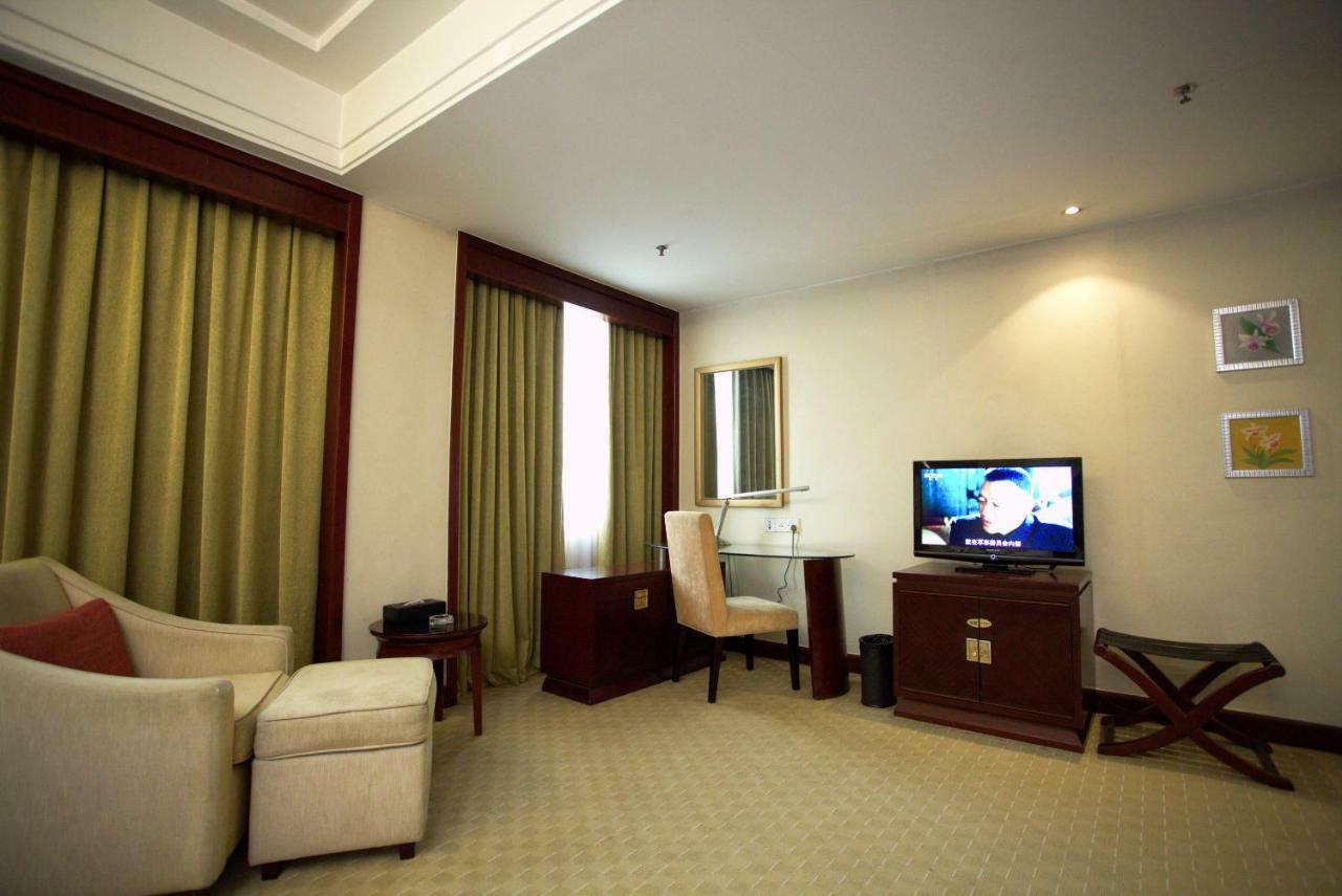 Harbour Metropolis Hotell Foshan Exteriör bild